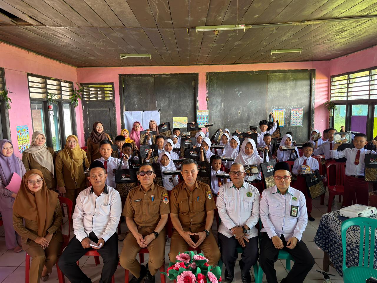 Tanamkan Pola Makan Sehat Sejak Dini, Dinas Ketahanan Pangan dan Perikanan Kota Pagar Alam Gelar Edukasi Beragam, Bergizi, Seimbang Dan aman (B2SA) Cegah Stunting