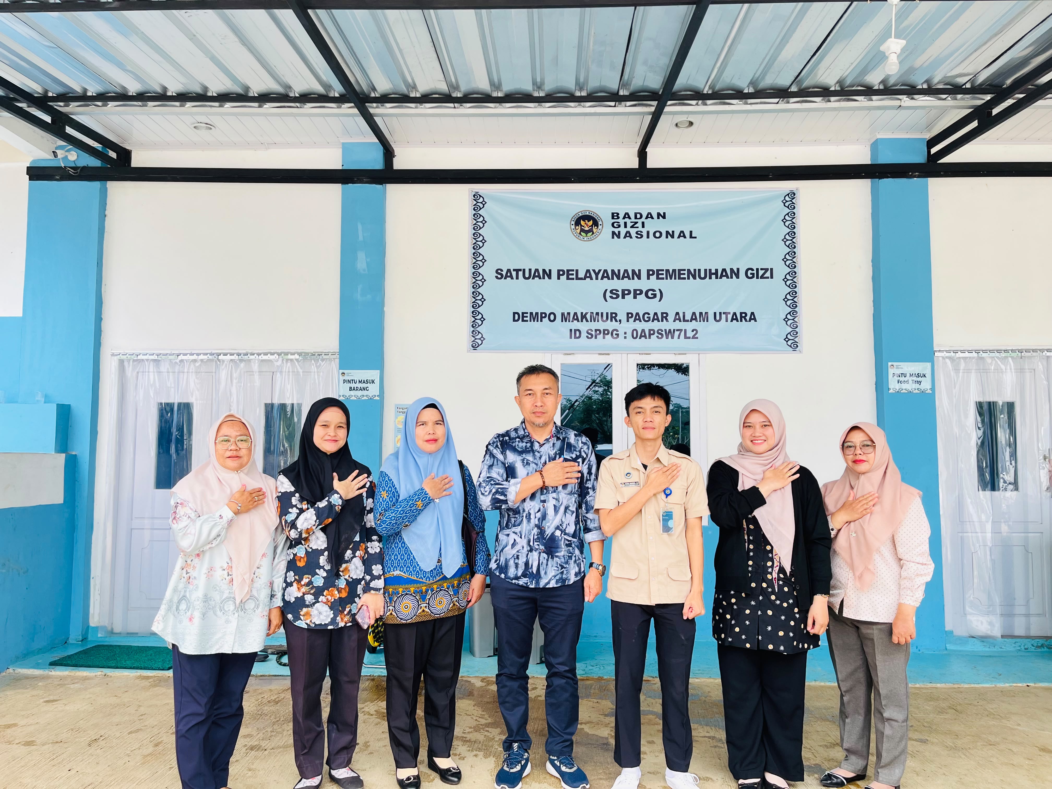 Dinas Ketahanan Pangan dan Perikanan Monitoring Ketersediaan Pangan Segar di SPPG Dempo Makmur.